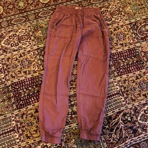 Brand “So” pink cargo joggers (like new)